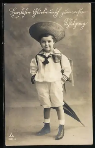 Foto-AK Photochemie Berlin Nr. 6004-3: Kind mit Regenschirm und lustigem Hut hat die Hände in den Taschen