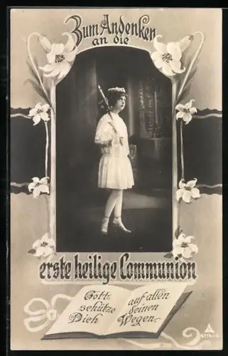 Foto-AK Photochemie Berlin Nr. 4714-4: Mädchen im weissen Gewand mit einer Kerze, Communion