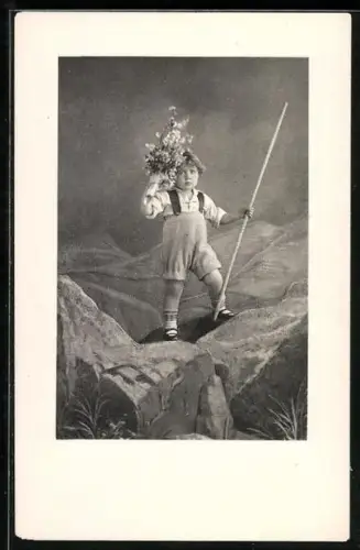 Künstler-AK Brüder Kohn (B.K.W.I) Nr. 242-2: Kleiner Bergsteiger mit Blumen