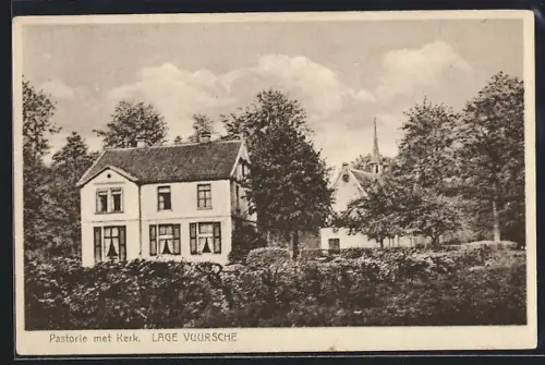 AK Lage Vuursche, Pastorie met Kerk