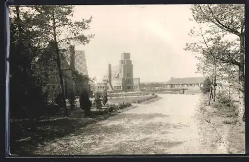 AK Beekbergen, Troelstra-Oord, Van ter zijde gezien
