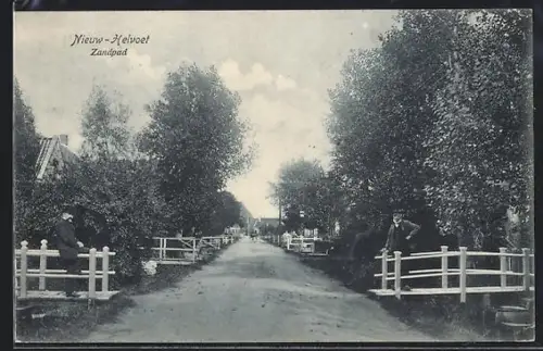 AK Nieuw-Helvoet, Zandpad