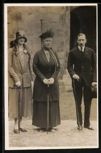 Foto-AK Queen Mary von England im Gruppenbild