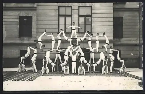 AK Leoben, Gruppenfoto v. Turnverein Jahn