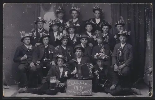 Foto-AK Pöndorf, Gruppenbild Taugliche 1914