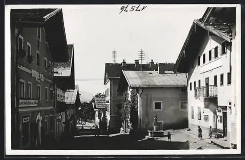 AK Taxenbach /Pinzgau, Partie am Marktplatz