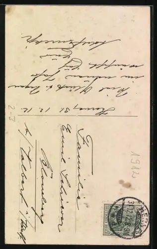 AK Kleiner Postbote in verschneitem Ort mit Tasche voller Briefe