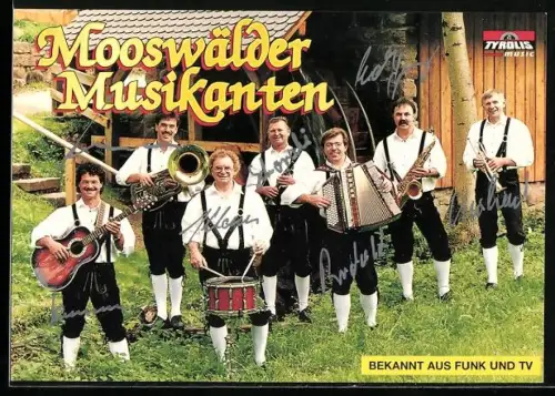 AK Musiker der Gruppe Mooswälder Musikanten mit Instrumenten, Autogramme