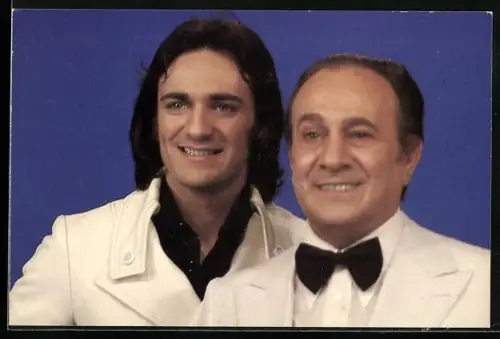 AK Musiker Tino et Laurent in weissen Anzügen