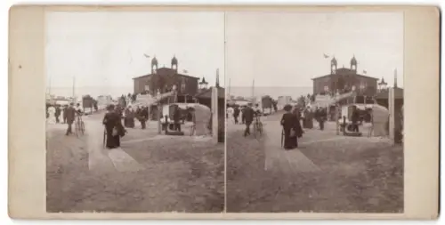 Stereo-Fotografie unbekannter Fotograf, Ansicht Zinnowitz, Seebrücke mit Urlaubern