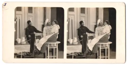 Stereo-Fotografie NPG, Berlin, Schprnsteinfeger schaut zu wie Koch und Köchin sich küssen