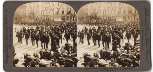 Stereo-Fotografie Berry Kelly & Chadwick, Philadelphia, Ansicht Washington, white haired Boys in Blue G.A.R. Parade