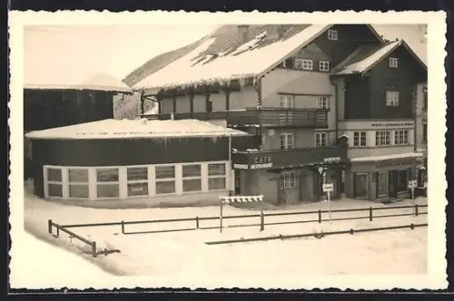 AK Saalbach /Pongau, Sporthotel im Schnee