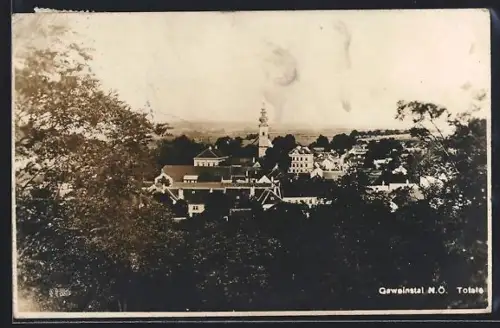 AK Geweinstal /N. Ö., Totalansicht mit Kirche