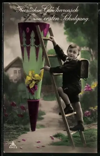 Foto-AK Photochemie Berlin Nr. 6367/3: Erster Schultag, Kind mit Leiter an überdimensionierter Schultüte