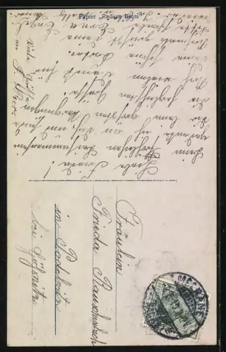 Foto-AK Photochemie Berlin Nr. 6064-2: Frau in verzierter Bluse lächelt neugierig