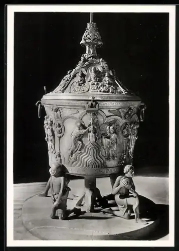 Foto-AK Deutscher Kunstverlag, Nr. 12: Hildesheim, Taufbecken um 1250 im Hildesheimer Dom