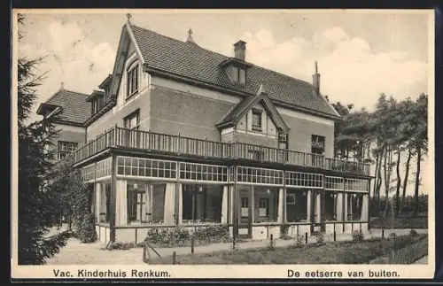 AK Renkum, Vac. Kinderhuis, De eetserre van buiten