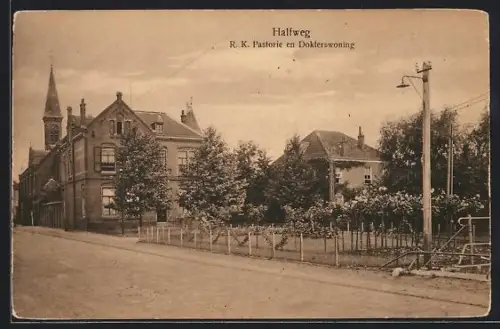 AK Halfweg, R. K. Pastorie en Dokterswoning