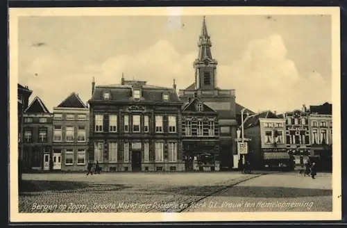 AK Bergen op Zoom, Groote Markt met Pastorie en Kerk O. L. Vrouw ten Hemelopneming