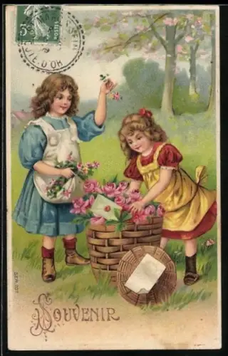 Präge-AK Zwei Mädchen füllen einen Korb mit Rosen