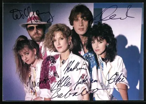 AK Musiker der Band Babaloo in Bühnenoutfits, Autogramme
