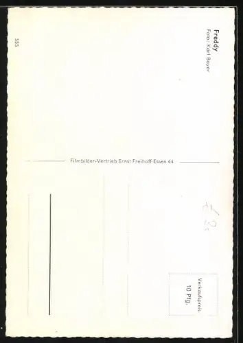 AK Musiker Freddy mit Gitarre und Strickjacke