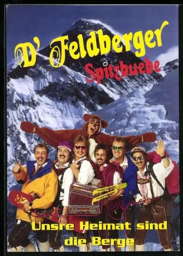 AK D`Feldberger Spitzbuebe, Gruppenfoto der Band mit Snowboard, Ski und Akkordeon, ausserdem mit Bärenverkleidung