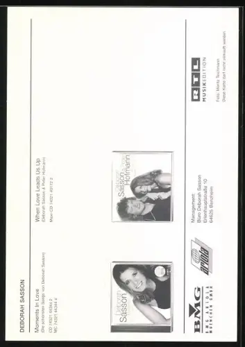 AK Musikerin Deborah Sasson lächelt in die Kamera