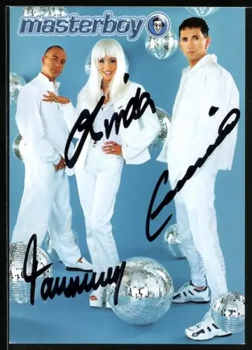 AK Musiker Masterboy in weisser Kleidung und umgeben von Discokugeln