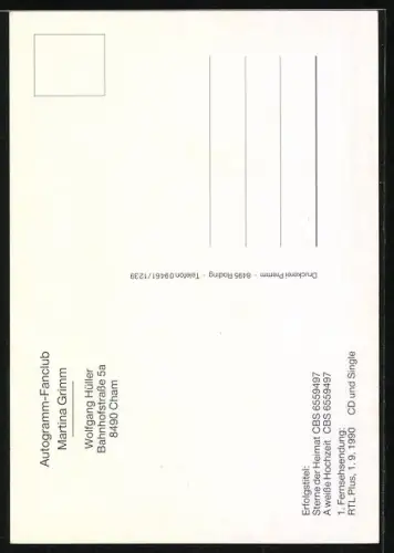 AK Musikerin Martina Grimm mit imposanter goldener Halskette