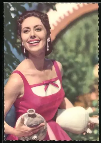 AK Musikerin Caterina Valente mit bezauberndem Lächeln