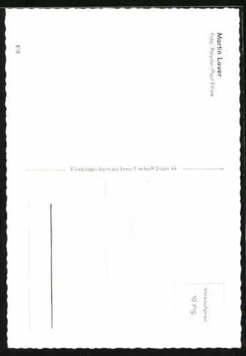 AK Musiker Martin Lauer mit Gitarre und Cowboyhut