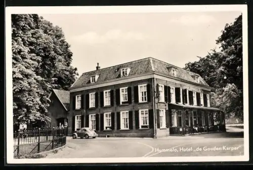 AK Hummelo, Hotel de gouden Karper von der Strasse aus