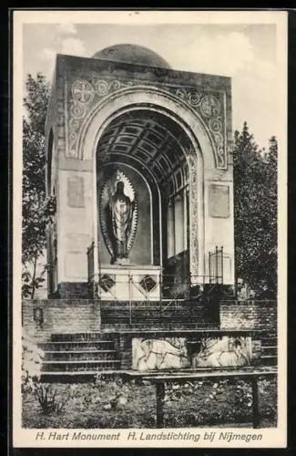 AK Berg en Dal, H. Landstichting bij Nijmegen, H. Hart Monument