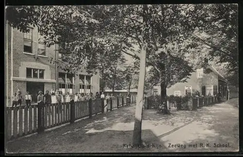 AK Katwijk a. d. Rijn, Zeeweg met R. K. School