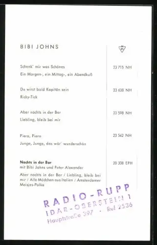 AK Musikerin Bibi Johns mit lächelndem Gesicht