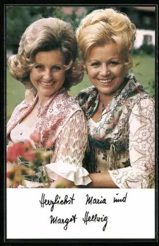 AK Sängerin Maria Hellwig mit ihrer Tochter Margot in Tracht