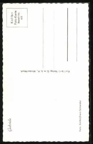 AK Musikerin Gabriele im weissen Kleid