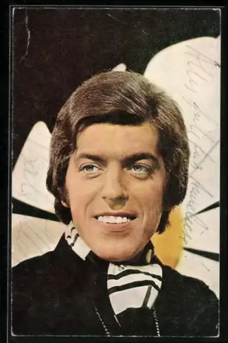 AK Musiker Bata Illic mit lächelndem Gesicht