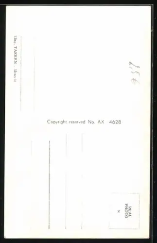 AK Musikerin Conny in schwarzen Kleid in Pose