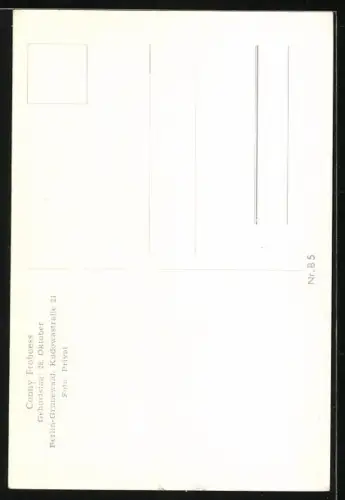 AK Musikerin Conny Froboes lachend im Porträt