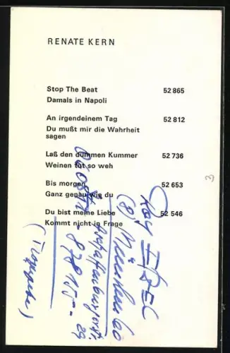 AK Sängerin Renate Kern mit Rose in der Hand