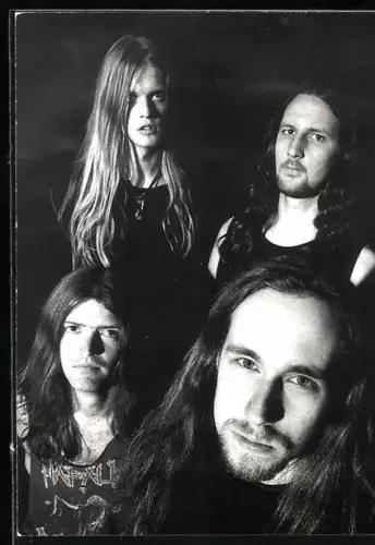 AK Musikergruppe Deep Temper Red in dramatischem Licht