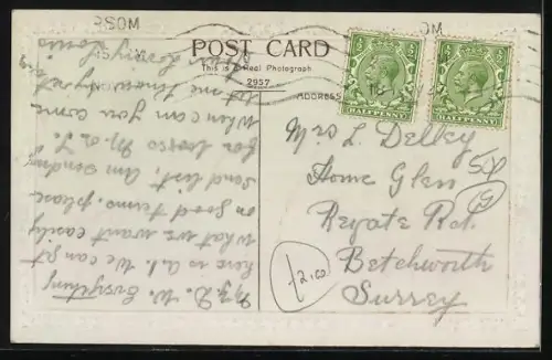 AK Kleine Katze mit erwartungsvollem Blick