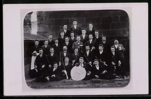 Foto-AK Eberschwang, Rauchklub Stramm 1908/1909, Gruppenfoto von Männern mit Pfeifen