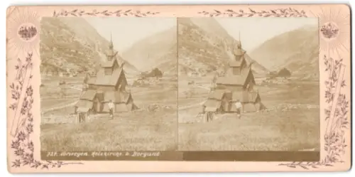 Stereo-Fotografie unbekannter Fotograf, Ansicht Laerdal, Blick auf die Stabkirche Borgund