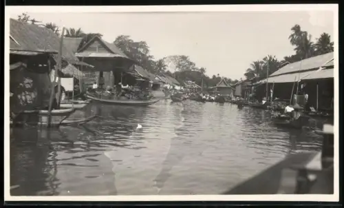 Fotografie unbekannter Fotograf, Ansicht Bankok, der floating Market, Händler verkaufen aus ihren Booten