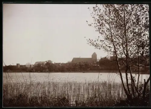 Fotografie Otto Blaubach, Naumburg a. S., Ansicht Angermünde, Blick nach der Stadt
