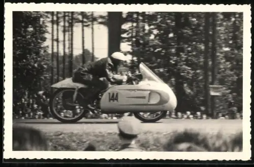 Fotografie Motorradrennen, Startnumer 144, Waldrennen